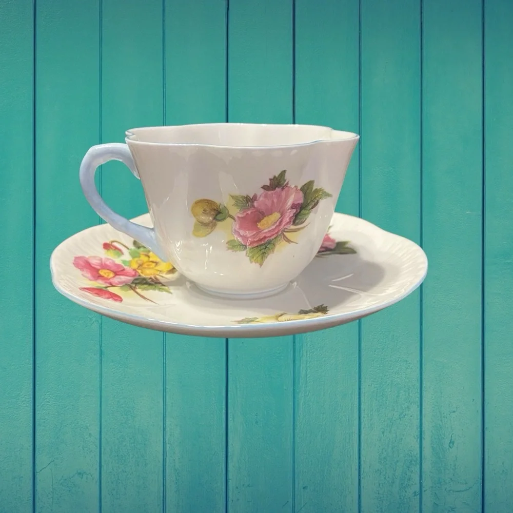 1950 Shelley Begonia Tea Cup Dainty Shape Cup and Saucer English Fine Bone China